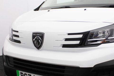 Peugeot e-Expert 100kW 75kWh Professional MWB Electric Automatic 11kW Charger 41