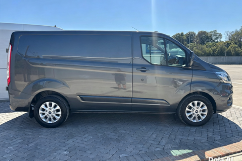 Ford Transit Custom 320 L1 Limited 170 ps Panel Van - Automatic 9