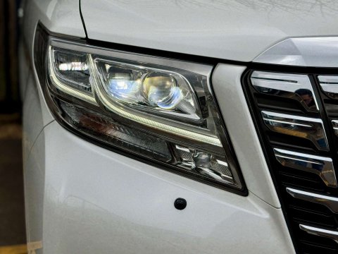 Toyota Alphard 3.5 V6 EXECUTIVE LOUNGE 7 SEAT 36