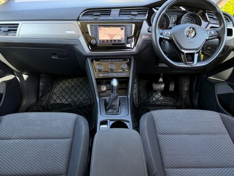 Volkswagen Touran 1.6 TDI BlueMotion Tech SE Family DSG Euro 6 (s/s) 5dr 19