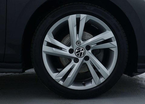 Volkswagen Golf 1.5 eTSI MHEV R-Line Hatchback 5dr Petrol Hybrid DSG Euro 6 (s/s) (150 ps) 14