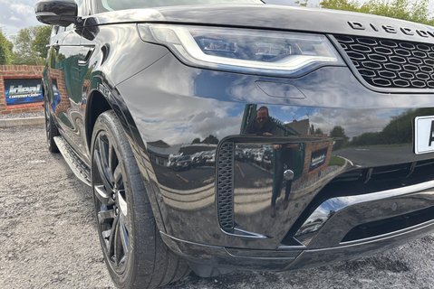 Land Rover Discovery D300 HSE Panel Van - Rear Seat Conversion / Black Pack 26