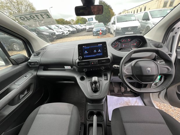 Peugeot Partner LWB L2H1 Low Roof Professional Air Con EURO 6 NO VAT 26