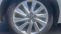 Toyota Yaris 1.5 VVT-h Icon Hatchback 5dr Petrol Hybrid E-CVT Euro 6 (s/s) (116 ps) 12