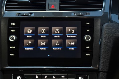 Volkswagen e-Golf E-GOLF - 12 MONTHS MOT -APPLE CAR PLAY  40