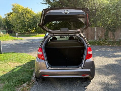 Honda Jazz I-VTEC ES PLUS AUTO 43