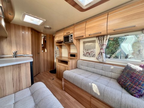 Bailey Pegasus Genoa GT65  15