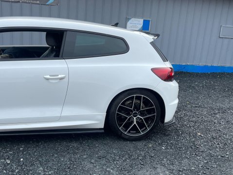 Volkswagen Scirocco 2.0 TDI R-Line Euro 5 3dr (Leather, Nav) 18