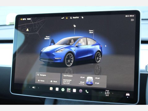 Tesla Model Y LONG RANGE 20