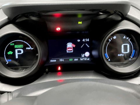 Toyota Yaris Cross 1.5 VVT-h Icon SUV 5dr Petrol Hybrid E-CVT Euro 6 (s/s) (116 ps) 14