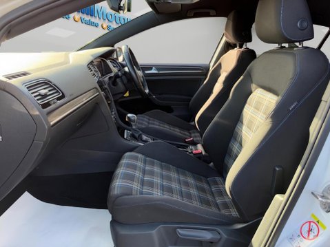 Volkswagen Golf 1.4 TSI 8.7kWh GTE DSG Euro 6 (s/s) 5dr 41