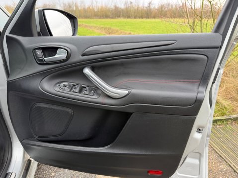 Ford S-Max 2.2 TDCi Titanium X Sport Euro 5 5dr 35