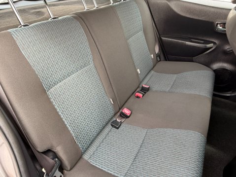Toyota Yaris VVT-I TR 18