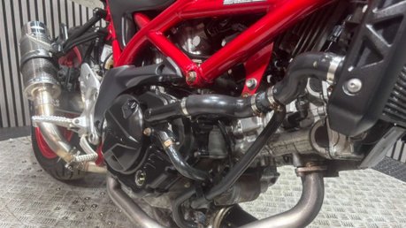 Suzuki SV650 2018 30K NEW MOT NAKED 650CC A2 V TWIN SERVICED 22
