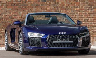 Audi R8 V10 Spyder 1