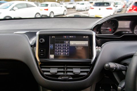 Peugeot 208 ACTIVE 25