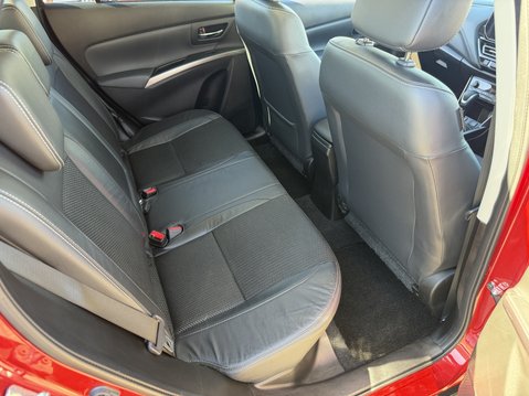 Suzuki S-Cross 1.5 Hybrid Ultra ALLGRIP 5dr AGS 37
