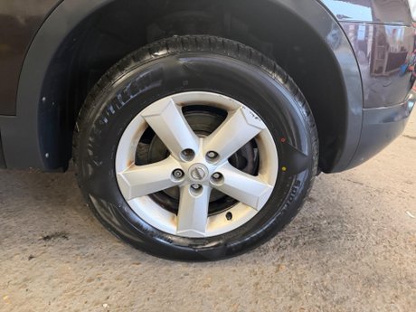 Nissan Qashqai 1.6 Visia 2WD 5dr 17