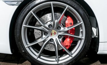 Porsche 911 (991) Targa 4S PDK 32