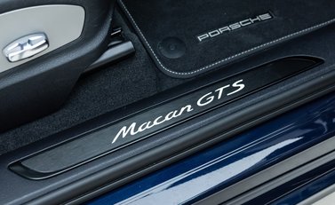 Porsche Macan GTS 24