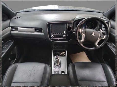 Mitsubishi Outlander PHEV DYNAMIC 3