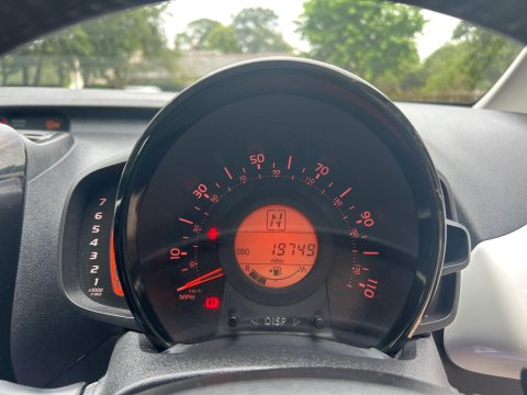 Toyota Aygo 1.0 VVT-i x-style x-shift Euro 6 5dr 29