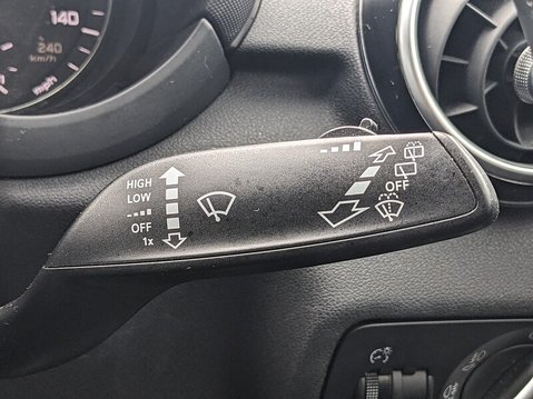 Audi A1 TFSI S LINE 18