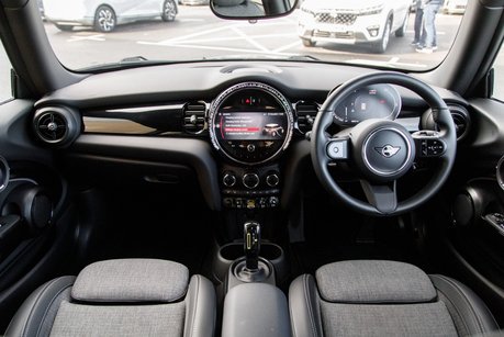 Mini Hatch COOPER S LEVEL 2