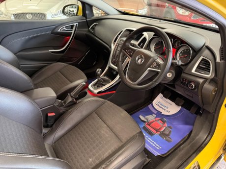 Vauxhall Astra GTC 1.7 CDTi ecoFLEX 109g SRi Euro 5 (s/s) 3dr 11