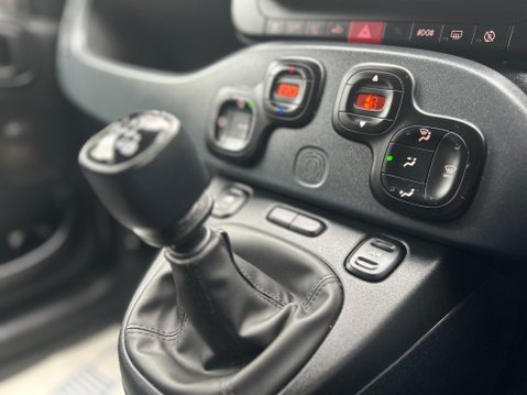 Fiat Panda RED MHEV 8