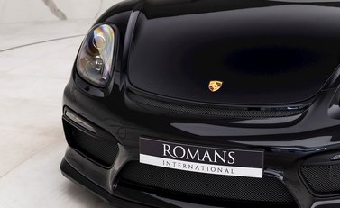 Porsche Cayman GT4 (718) 22