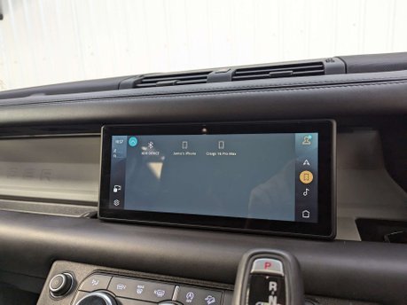 Land Rover Defender 2.0 Defender SE Auto 4WD 5dr 51