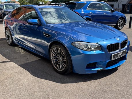 BMW M5 M5 6