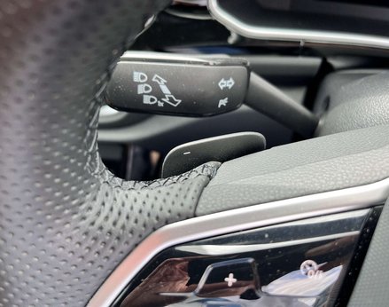 Volkswagen T-Roc 1.5 T-Roc R-Line TSI Semi-Auto 5dr 55