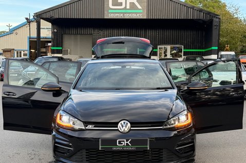 Volkswagen Golf R-LINE EDITION TSI EVO DSG 11
