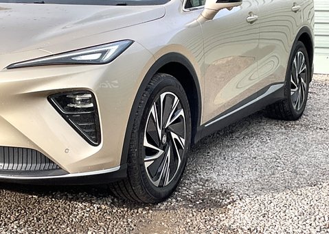 MG MGS6 EV 77kWh TROPHY 5