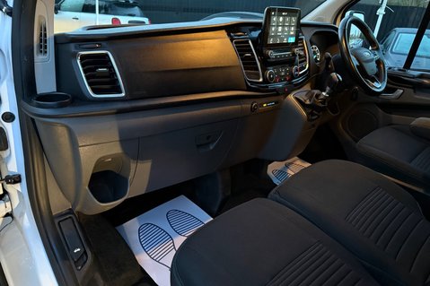 Ford Transit Custom 300 LIMITED DCIV L1 H1 6 SEATER - APPLE CARPLAY -HEATED SEATS/SCREEN 22