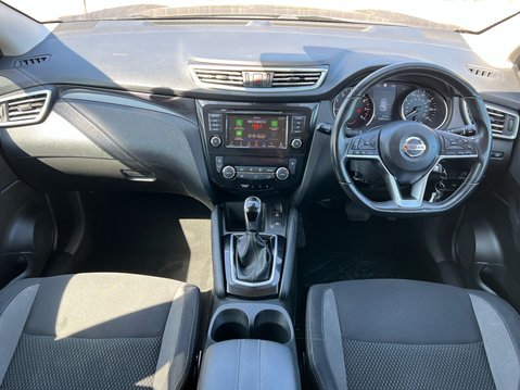 Nissan Qashqai DIG-T ACENTA PREMIUM DCT 10