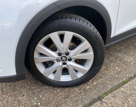 SEAT Arona 1.6 Arona SE Technology Luxury TDI 5dr 3