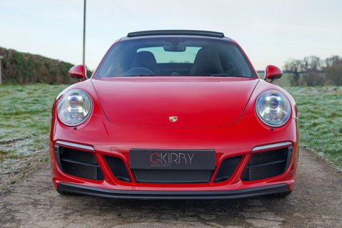 Porsche 911 CARRERA GTS PDK 18