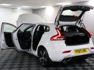 Volvo V40 D2 R-DESIGN NAV PLUS 21