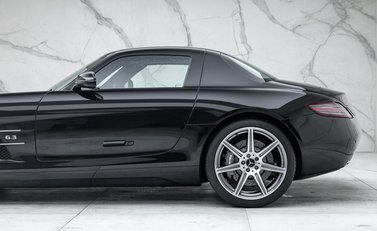 Mercedes-Benz SLS AMG 51