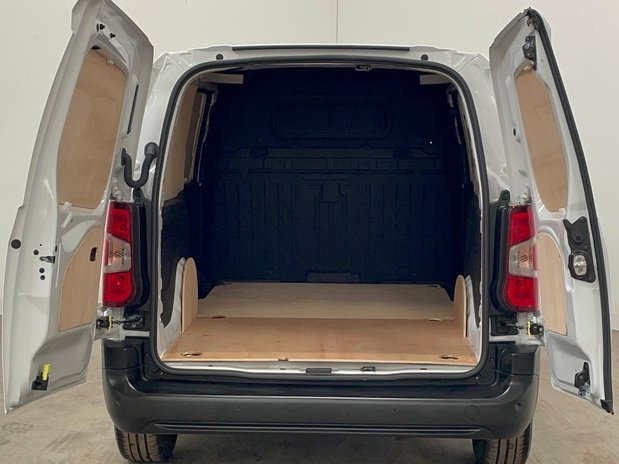 Vauxhall Combo VAUXHALL COMBO CARGO 2300 1.5 Turbo D 100ps L2H1 Prime Van 15