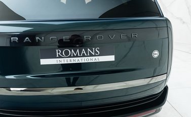 Land Rover Range Rover P530 SV 38