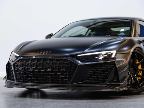 Audi R8 5.2 FSI V10 Coupe 2dr Petrol S Tronic Euro 6 (s/s) (540 ps) 18