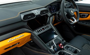 Lamborghini Urus S 15