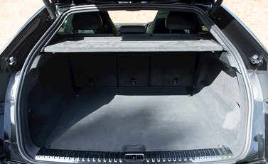 Lamborghini Urus 30
