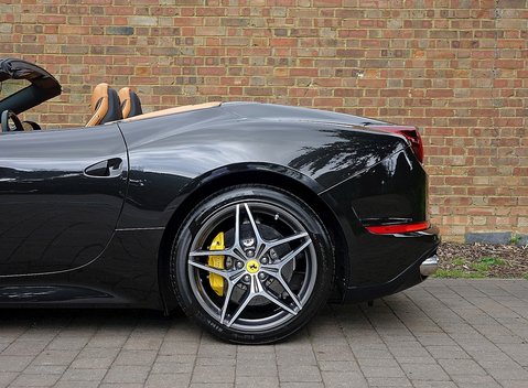 Ferrari California T 22