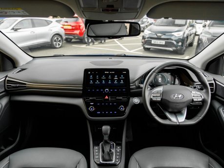 Hyundai IONIQ PREMIUM SE MHEV