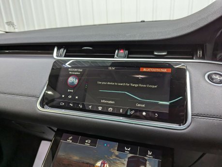 Land Rover Range Rover Evoque 2.0 Range Rover Evoque SE D Auto 4WD 5dr 3
